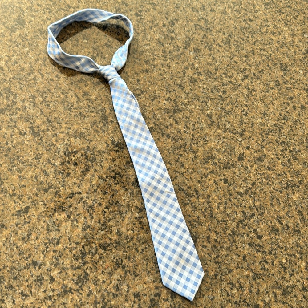 DKNY tie